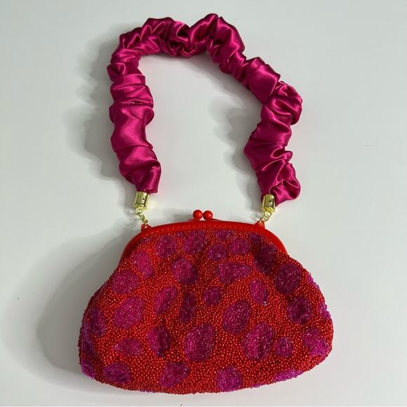 NWOT BRUNNA CO Arnoldi Jean Hand-beaded Scrunch Clutch Red Pink - Picture 5 of 5